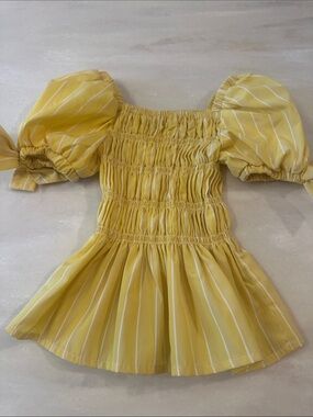 Little girls Yellow Smocked Puff Sleeve Peplum Top